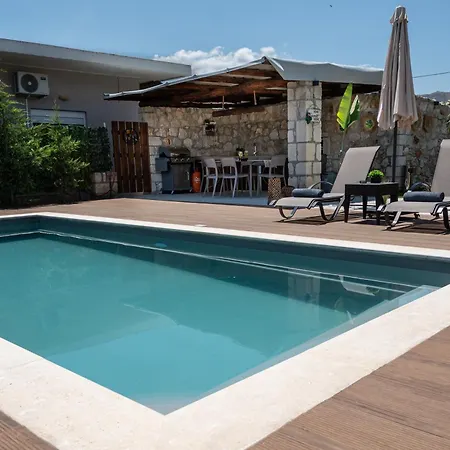 Galanidis Luxury * Perivólia